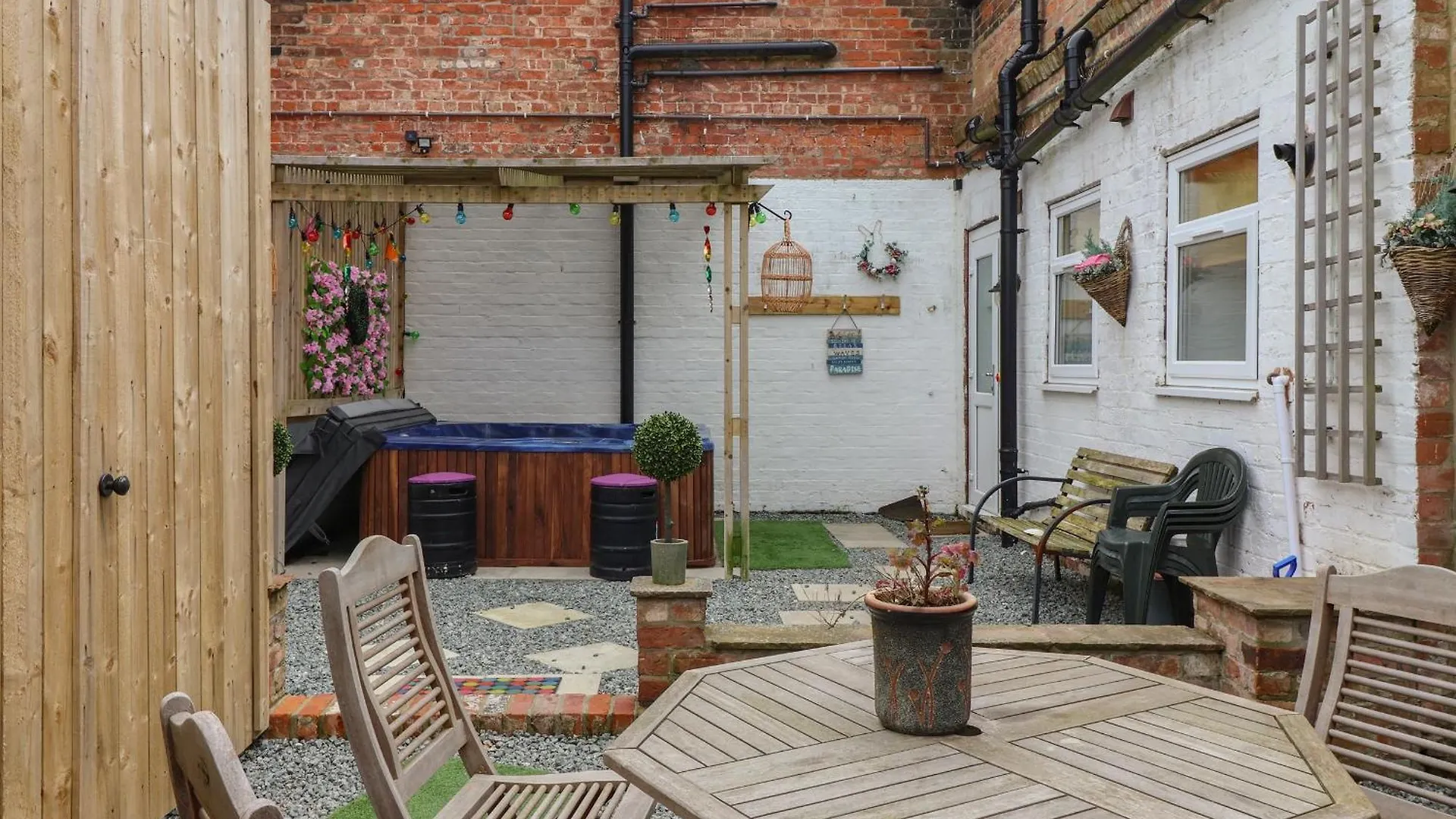 別荘 ウィズンシー The Old Police Houseヴィラ イギリス